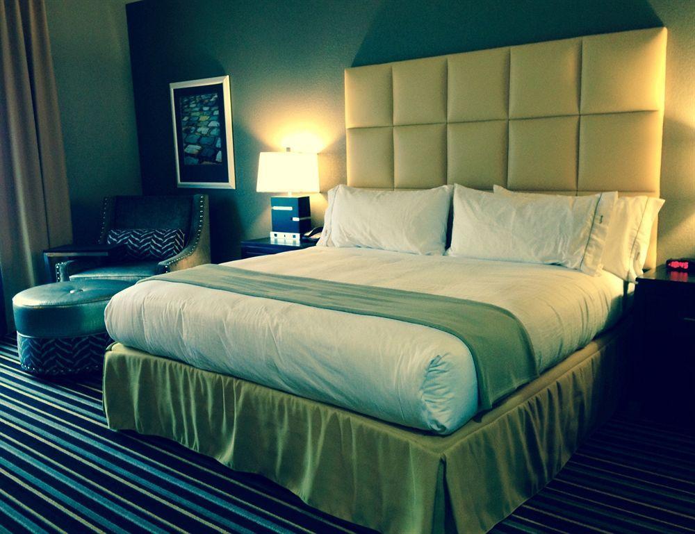 Holiday Inn Express Covington-Madisonville By Ihg Zewnętrze zdjęcie